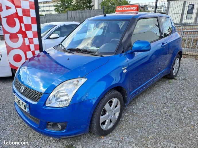 Suzuki bleu
