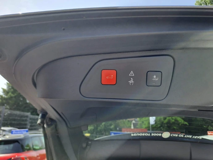 peugeot bouton coffre